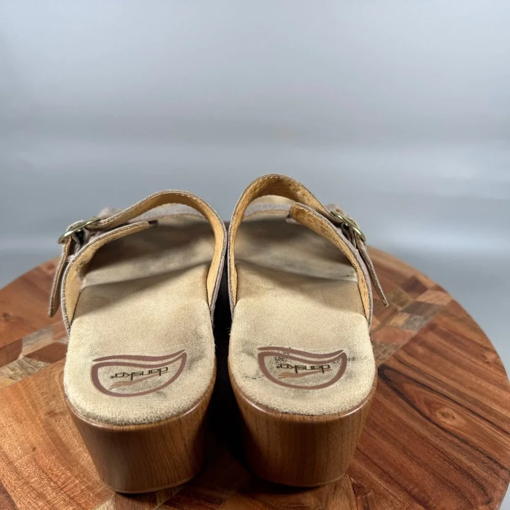 Dansko Womens Taupe Leather Platform Clog Sandals Size 40 EU 9.5-10